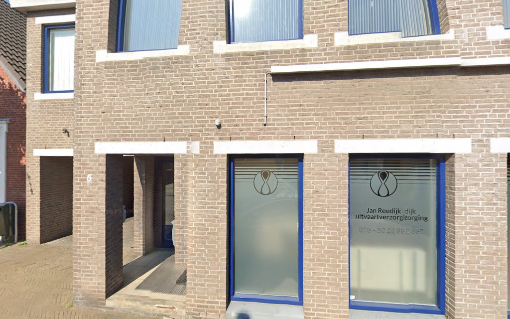 Jan Reedijk in Prinsenbeek | Uitvaartbegeleider | Transparant en eerlijk