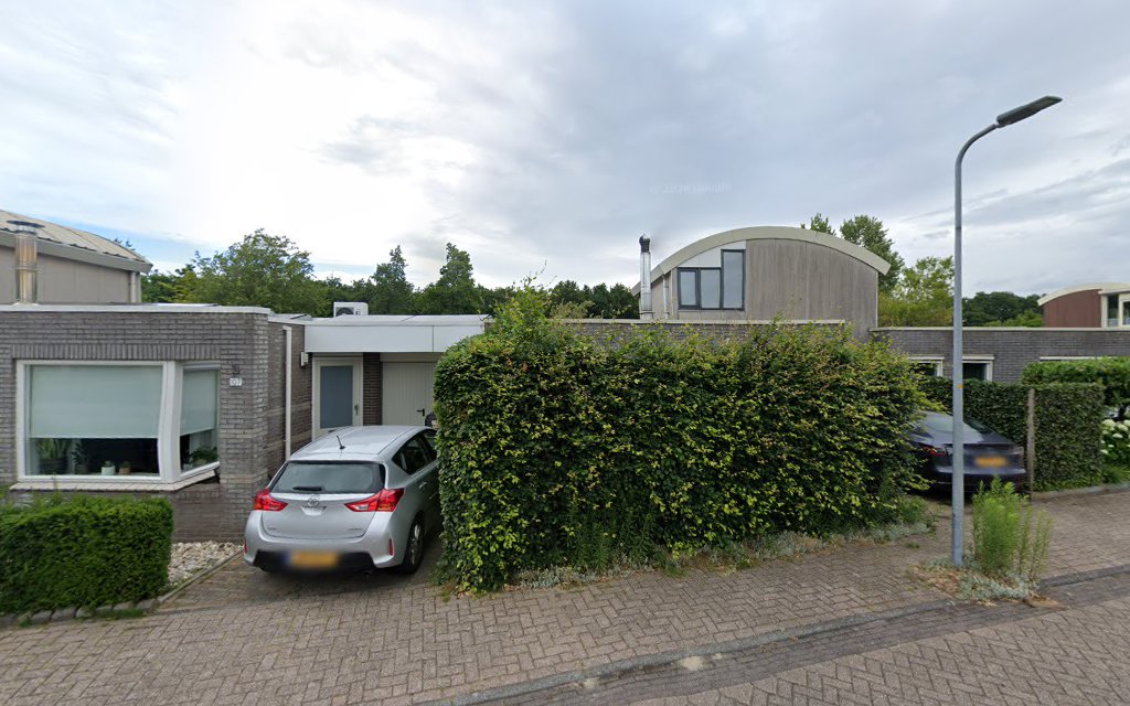 Jeannet Admiraal kinderuitvaartbegeleiding in Meppel | Uitvaartonderneming | Eerlijke vergelijking