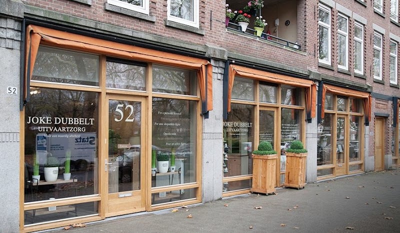 Joke Dubbelt Uitvaartzorg in Capelle aan den IJssel | Uitvaartverzorger | Vind de beste uitvaartondernemer