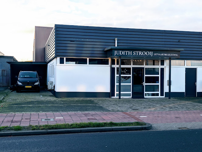 Judith Strooij Uitvaartbegeleiding in Bunschoten-Spakenburg | Uitvaartonderneming | Onafhankelijk vergelijker