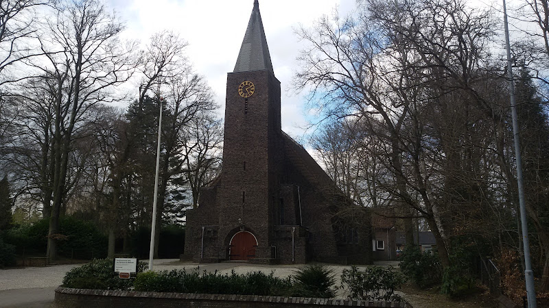 Kerkje op de Heuvel in Heelsum | Uitvaartbegeleider | Vergelijk tarieven