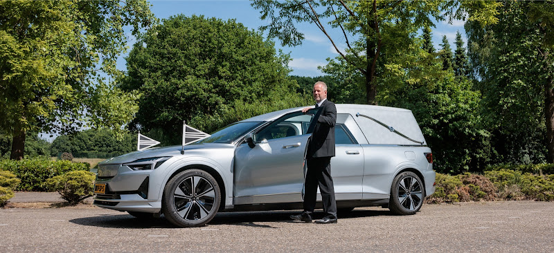 Kivits Rouwvervoer in Waalwijk | Uitvaartbegeleider | Eerlijke vergelijking