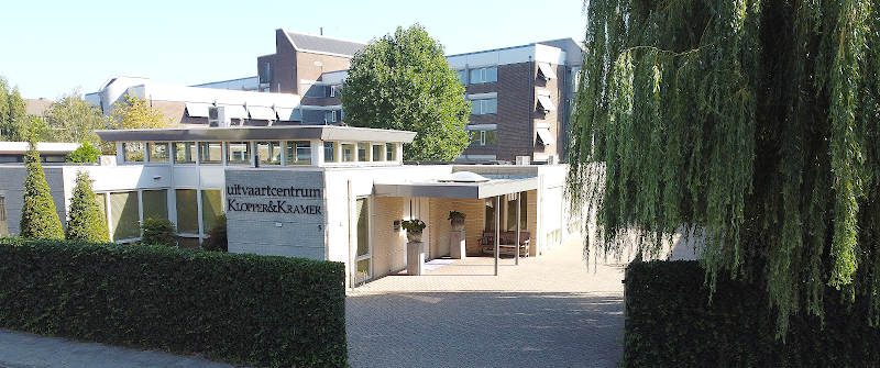 Klopper & Kramer uitvaartzorg Den Bosch in 's-Hertogenbosch | Uitvaartbegeleider | Transparante tarieven