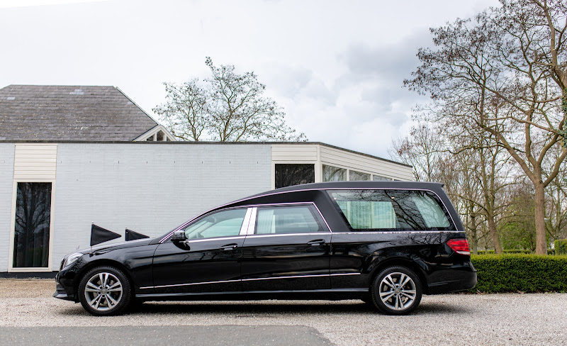 Laatste Eer Leeuwarden | Begrafenisverzorging | Transparant en eerlijk