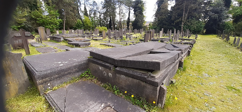 Landscroon in Weesp | Uitvaartzorg | Vergelijk eerlijk