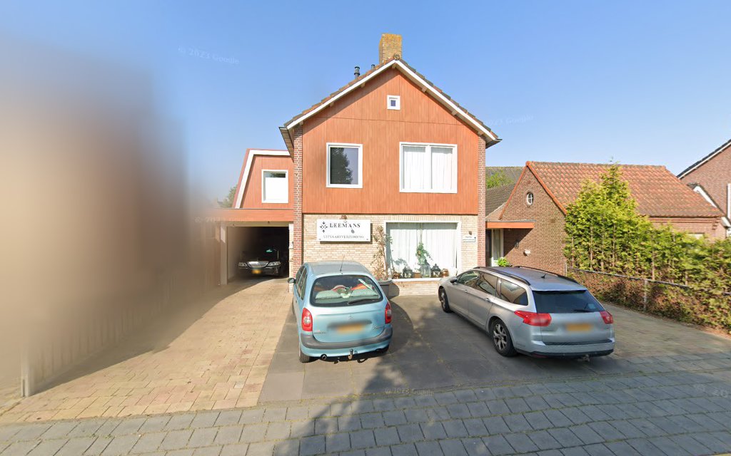 Leemans Uitvaartverzorging in Hank | Uitvaartbegeleider | Onafhankelijk vergelijker