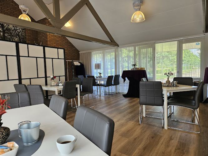 Meijer en ten Hove Uitvaartverzorgers in Millingen aan de Rijn | Afscheidsbegeleider | Transparante tarieven