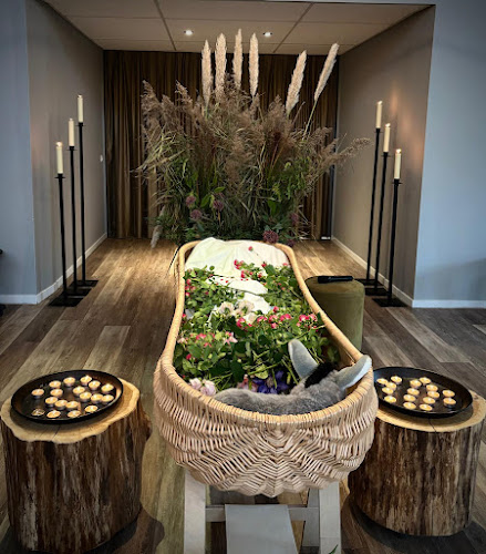 Melange Uitvaartbegeleiding in Nieuwegein | Uitvaartbegeleider | Wij helpen u kiezen