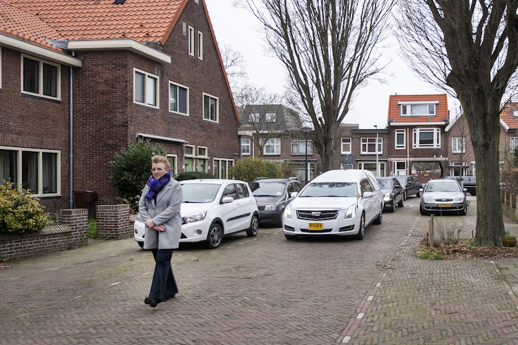  Uitvaartbegeleiding in Katwijk | Uitvaartonderneming | Vergelijk eerlijk