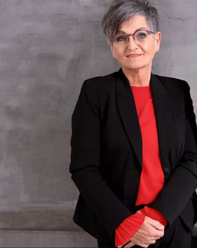 Moments Uitvaartverzorging in Swalmen | Afscheidsbegeleider | Vergelijk diensten en tarieven