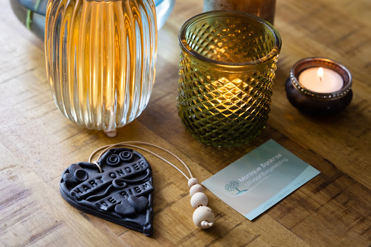 Monique Bankras Uitvaartbegeleiding in De Weere | Uitvaartonderneming | Vergelijk eerlijk