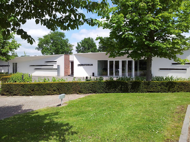 Monuta Crematorium Terneuzen | Uitvaartbegeleider | Keuzehulp uitvaartzorg