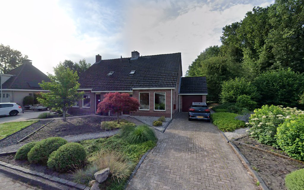 Monuta Hollander in Gieterveen | Uitvaartbegeleider | Vind passende begeleiding