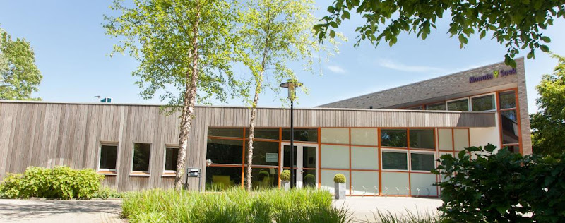 Monuta Leiderdorp Uitvaartcentrum | Uitvaartbegeleider | Vergelijk aanbieders in de regio