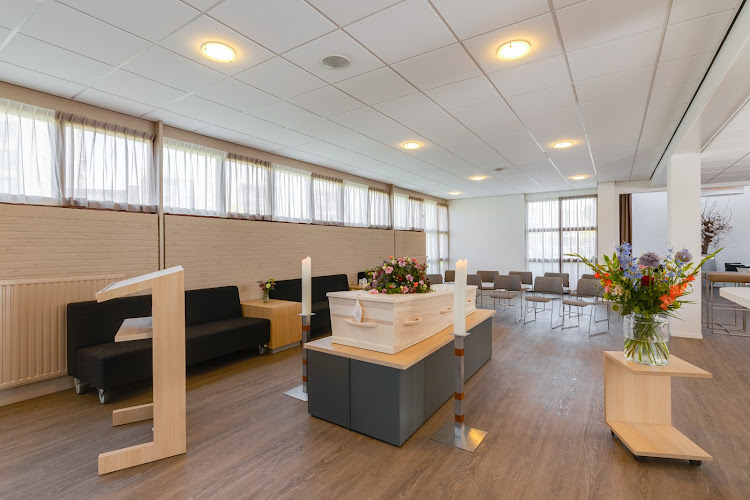 Monuta Roosendaal Uitvaartcentrum | Uitvaartonderneming | Vergelijk zorg & tarieven