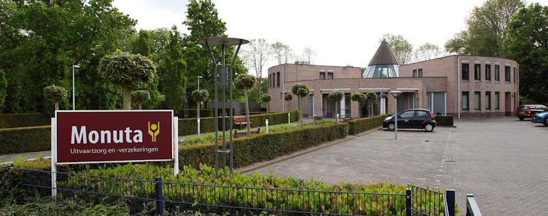 Monuta Schiedam Uitvaartcentrum | Uitvaartbegeleider | Eerlijke vergelijking