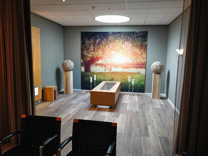 Monuta Van Unen in Den Haag | Uitvaartzorg | Vergelijk eerlijk