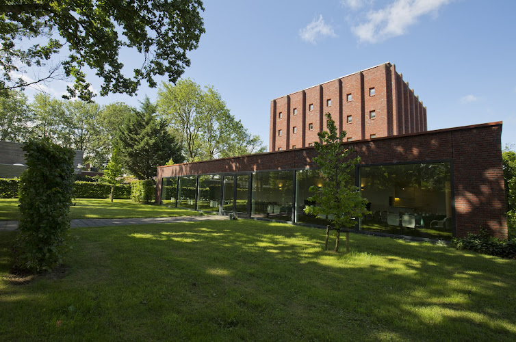 Noorderhof Uitvaartcentrum in Leeuwarden | Uitvaartzorg | Transparante tarieven