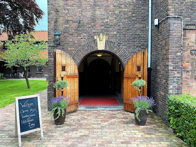 Nova Uitvaartverzorging - voorheen Ineke Smit in Haarlem | Uitvaartbegeleider | Vergelijk aanbieders in de regio