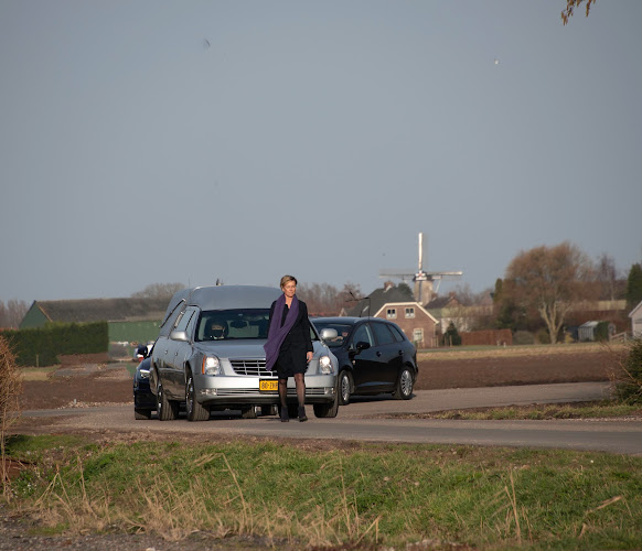 Paeonia Uitvaartbegeleiding in Ophemert | Uitvaartzorg | Transparant en eerlijk