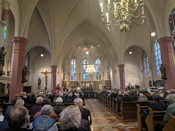 Parochie Maria Moeder van de Kerk in Sint Anthonis | Uitvaartzorg | Transparante tarieven