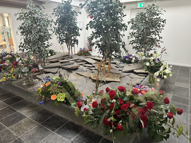 Prins Uitvaartverzorging in Hoek van Holland | Uitvaartonderneming | Eerlijk en transparant