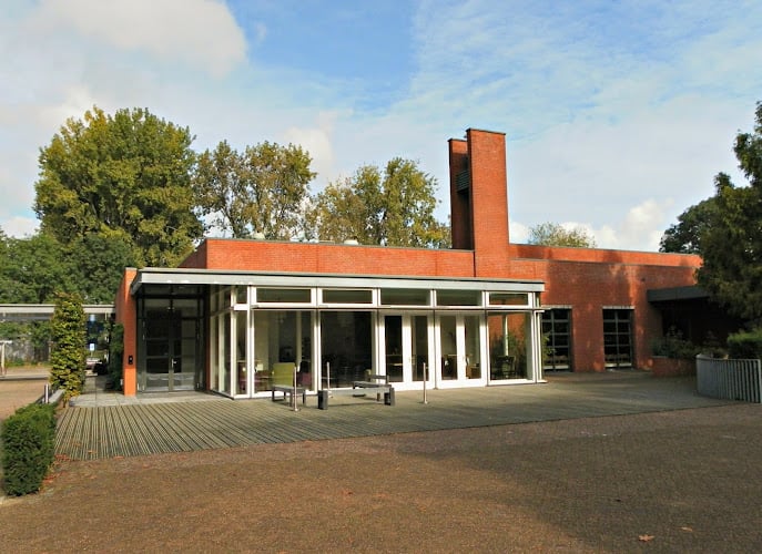 Roman-Catholic Cemetery Buitenveldert in Amsterdam | Begrafenisverzorging | Transparante tarieven