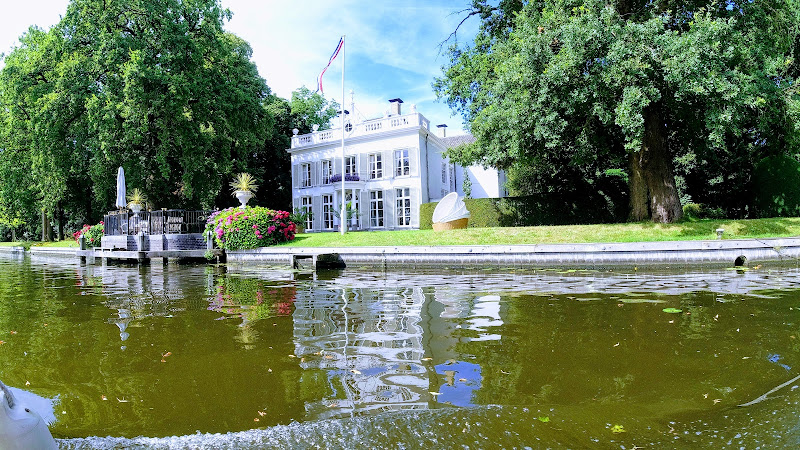 Rondvaart op de Vecht in Nieuwersluis | Uitvaartzorg | Vergelijk aanbieders in de regio