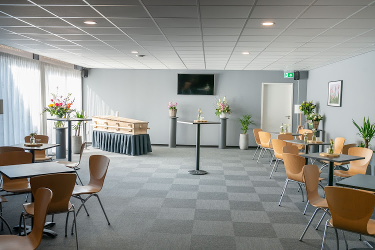 Rouwcentrum Alexander in Rotterdam | Uitvaartbegeleider | Vergelijk en bespaar