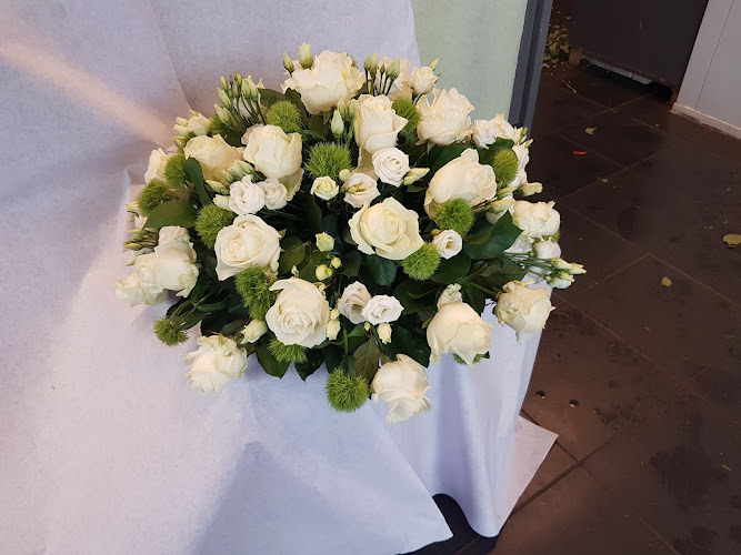 Rouwwerkspecialist in Uithoorn | Uitvaartzorg | Uw zorggids in de regio