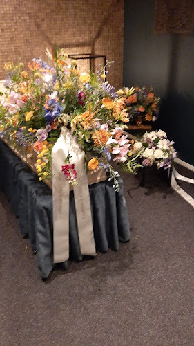 Sandra Boorsma-Uitvaartbegeleiding in Zwaag | Uitvaartbegeleider | Wij helpen u kiezen