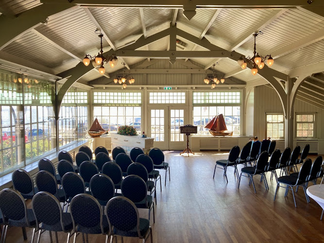 Sereen Uitvaartverzorging - Purmerend | Uitvaartbegeleider | Vergelijk zorg & tarieven