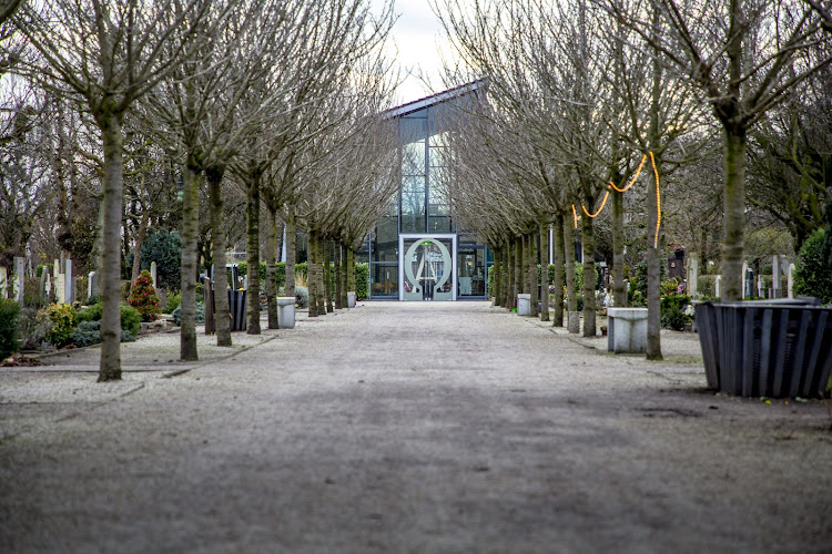 St Barbara Cemetery in Den Haag | Uitvaartonderneming | Vind passende begeleiding