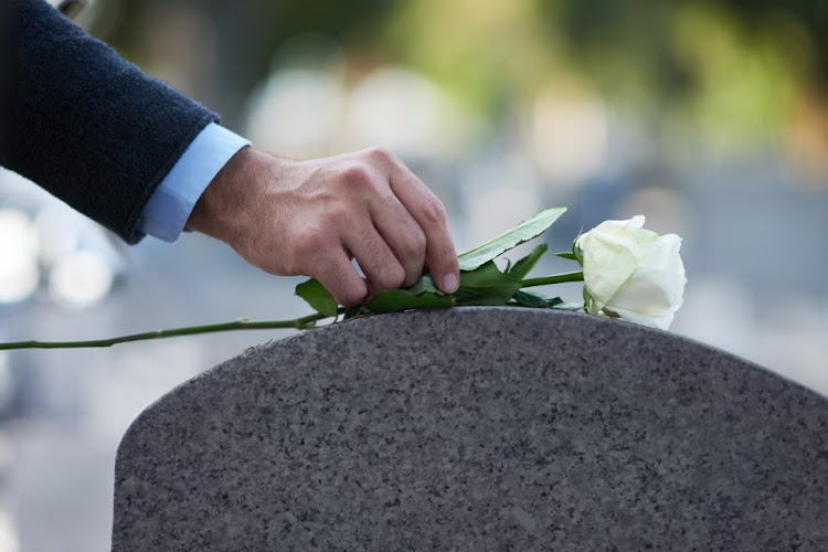 Steehouwer Uitvaart in Rotterdam | Uitvaartonderneming | Eerlijk en transparant