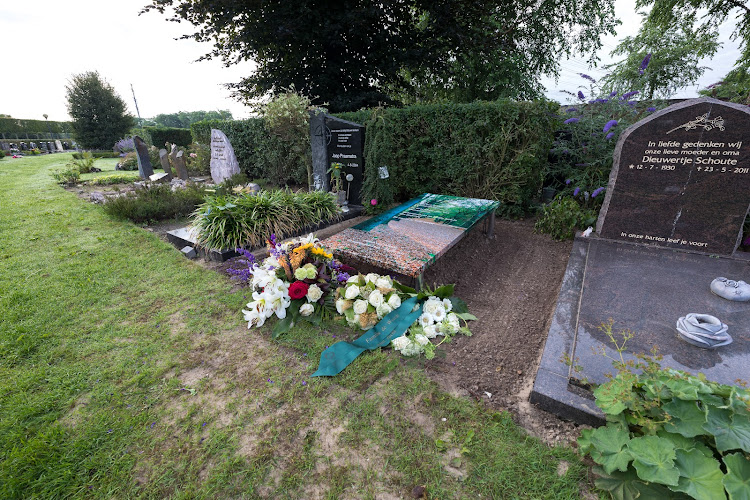 TijdelijkeGrafbedekking in Harderwijk | Begrafenisverzorging | Transparante dienstverlening