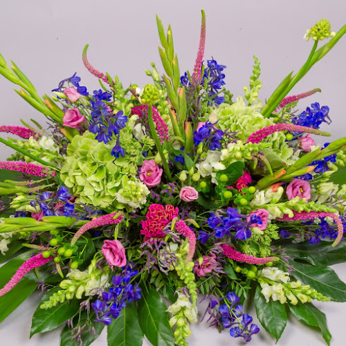 Uitvaartbegeleiding Christie Mulder in Deventer | Uitvaartzorg | Transparante tarieven