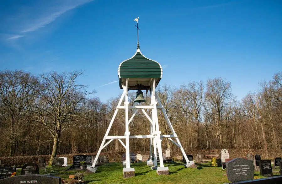 Uitvaartbussen.nl in Nunspeet | Uitvaartzorg | Vergelijk tarieven