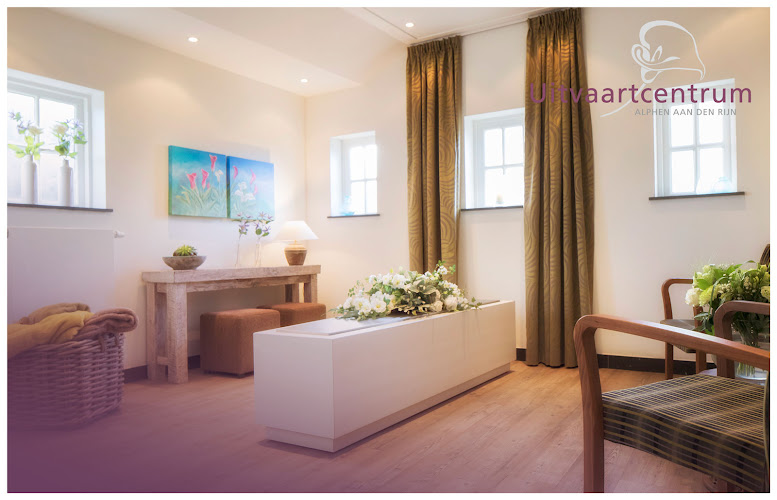 Uitvaartcentrum Alphen aan den Rijn | Uitvaartonderneming | Uw gids voor uitvaarten