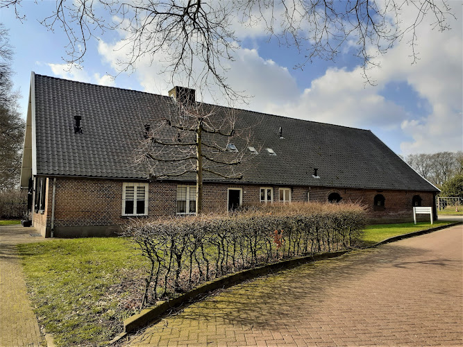 Uitvaartcentrum de Boerderij in Arnhem | Uitvaartbegeleider | Transparante dienstverlening