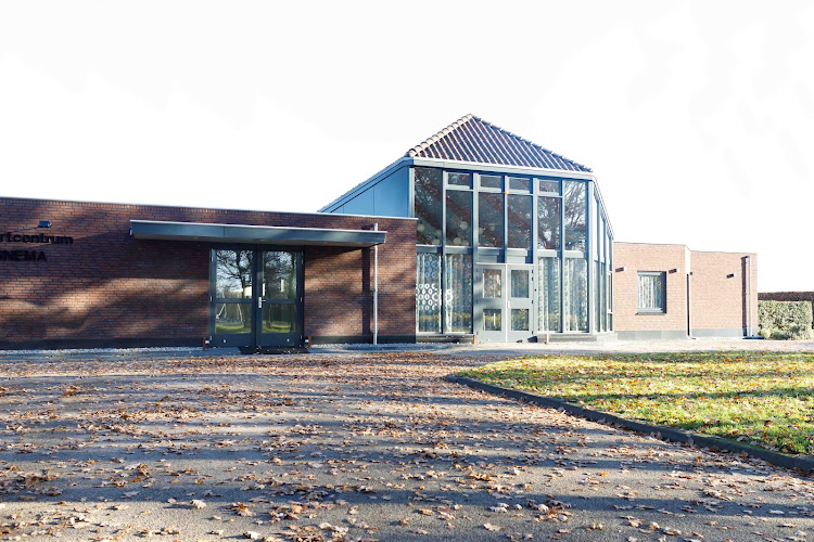 Uitvaartcentrum De Ronde Venen - Ename in Wilnis | Uitvaartonderneming | Keuzehulp uitvaartzorg