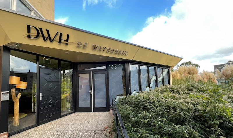 Uitvaartcentrum De Waterheul in Wateringen | Uitvaartbegeleider | Vind de juiste uitvaartondernemer