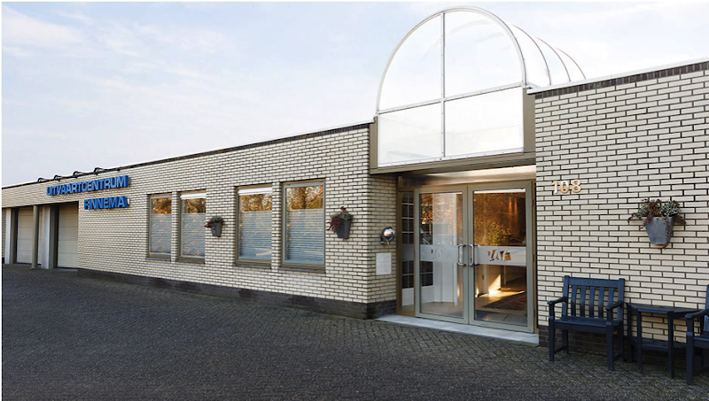 Uitvaartcentrum Finnema - Ename Uitvaartzorg in Aalsmeer | Afscheidsbegeleider | Eerlijk en transparant