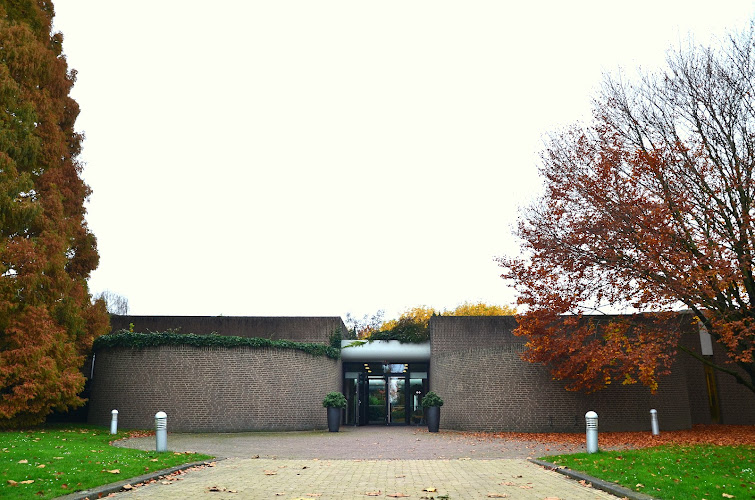 Uitvaartcentrum Nedermaas in Geleen | Uitvaartonderneming | Vind de juiste uitvaartondernemer