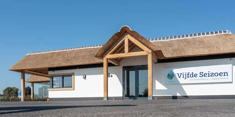 Uitvaartcentrum & Resomatorium 't Vijfde Seizoen in Ommeren | Uitvaartbegeleider | Bespaar door transparantie