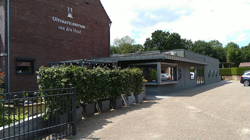 Uitvaartcentrum Van den Hout in Nuth | Afscheidsbegeleider | Wij helpen u kiezen