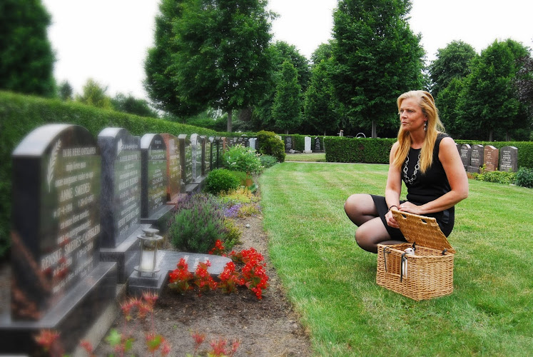 Uitvaartduif in Schoonebeek | Uitvaartverzorger | Eerlijk en transparant