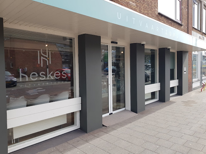 Uitvaartinformatiecentrum Heskes Uitvaartzorg in Hoek van Holland | Uitvaartbegeleider | Eerlijke vergelijking