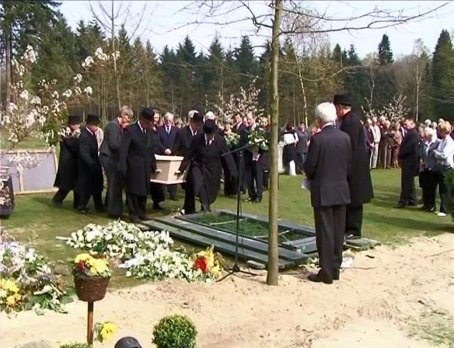 Uitvaartvereniging Eert Uw Doden - Kantoor in Wijhe | Uitvaartonderneming | Vind de beste uitvaartondernemer