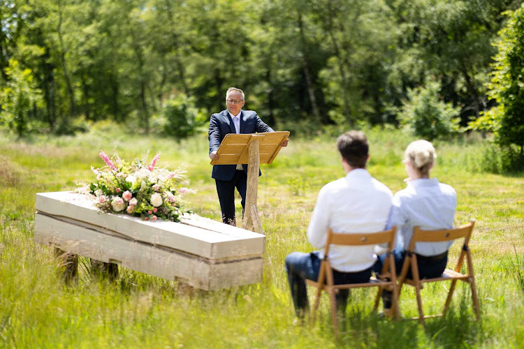 Uitvaartverzorging Stoppelenburg in Sprang-Capelle | Uitvaartonderneming | Vergelijk diensten en tarieven