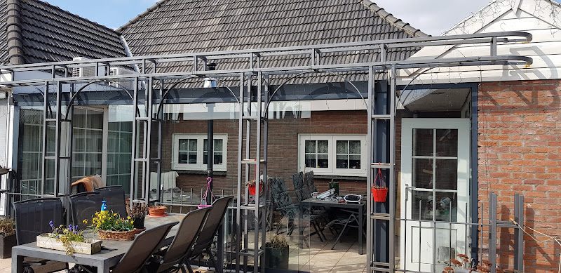 Uitvaartverzorging Stork Maasdriel in Hedel | Afscheidsbegeleider | Vergelijk tarieven